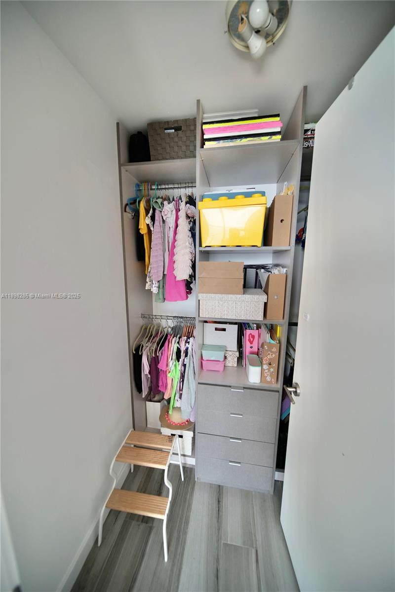 BISCAYNE BEACH CONDO - Residential