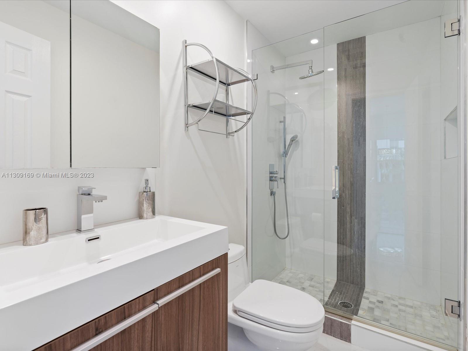 CARLTON ESTATES-2 - Residential