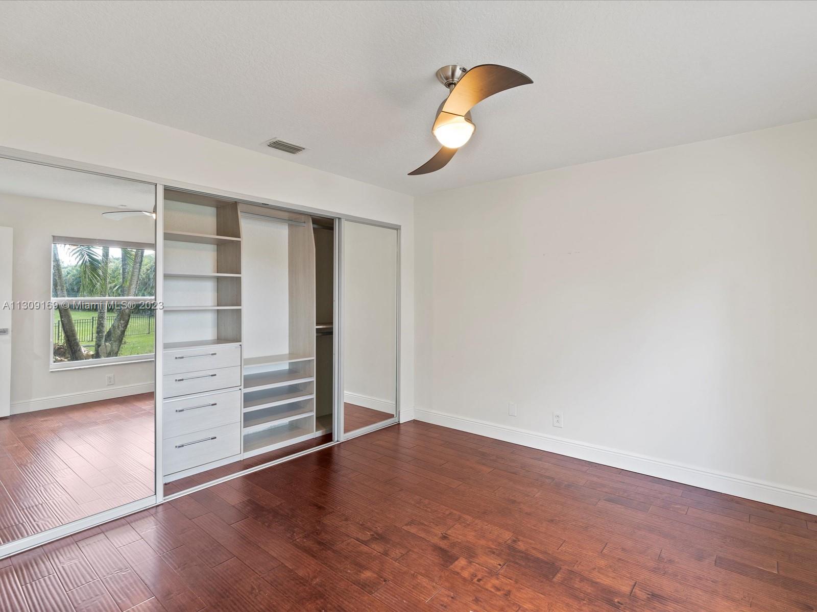 CARLTON ESTATES-2 - Residential