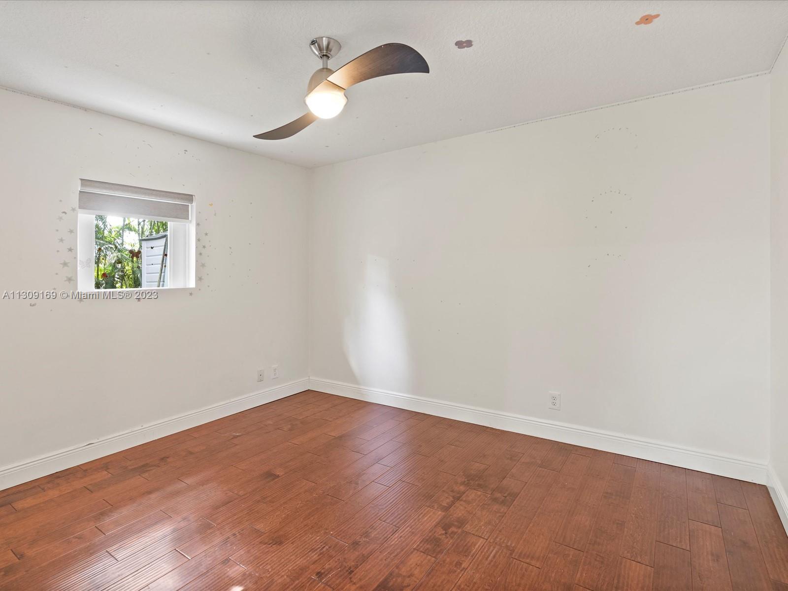 CARLTON ESTATES-2 - Residential