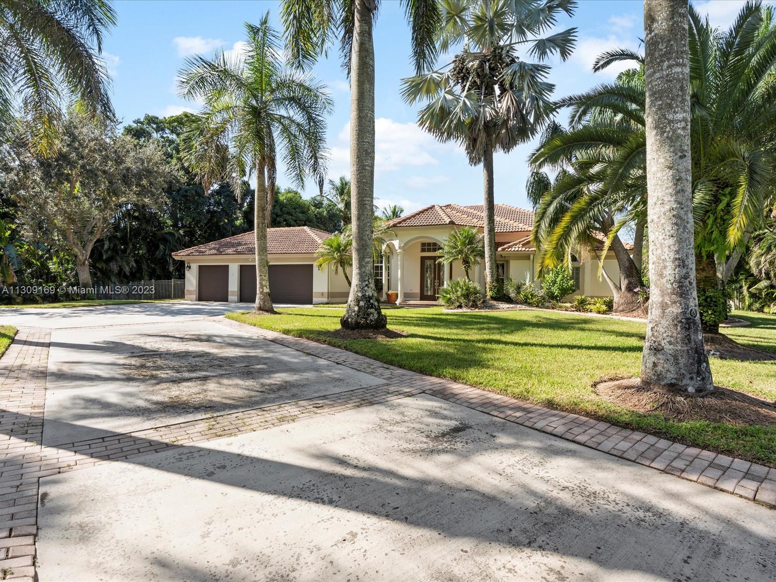 CARLTON ESTATES-2 - Residential