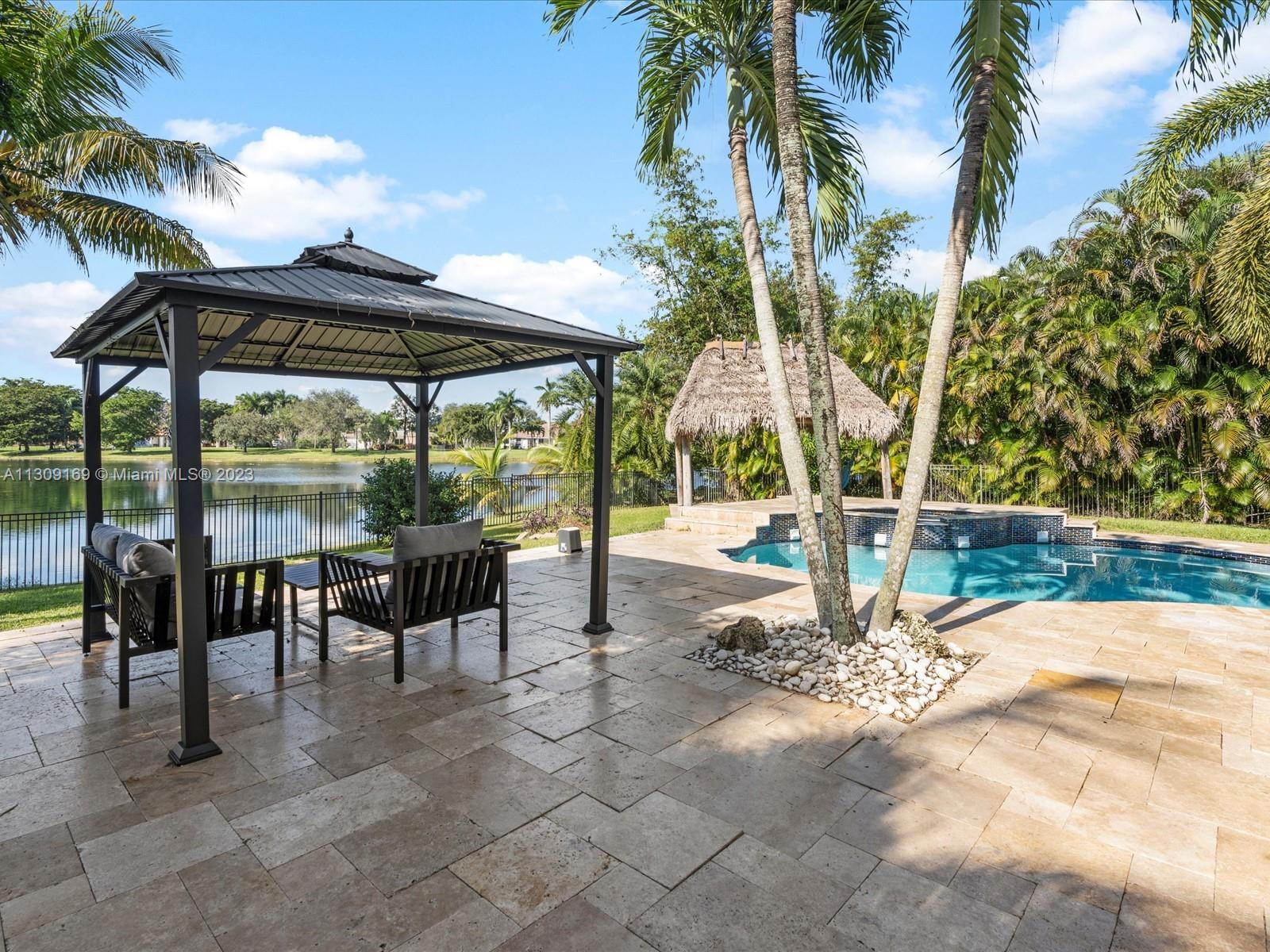 CARLTON ESTATES-2 - Residential