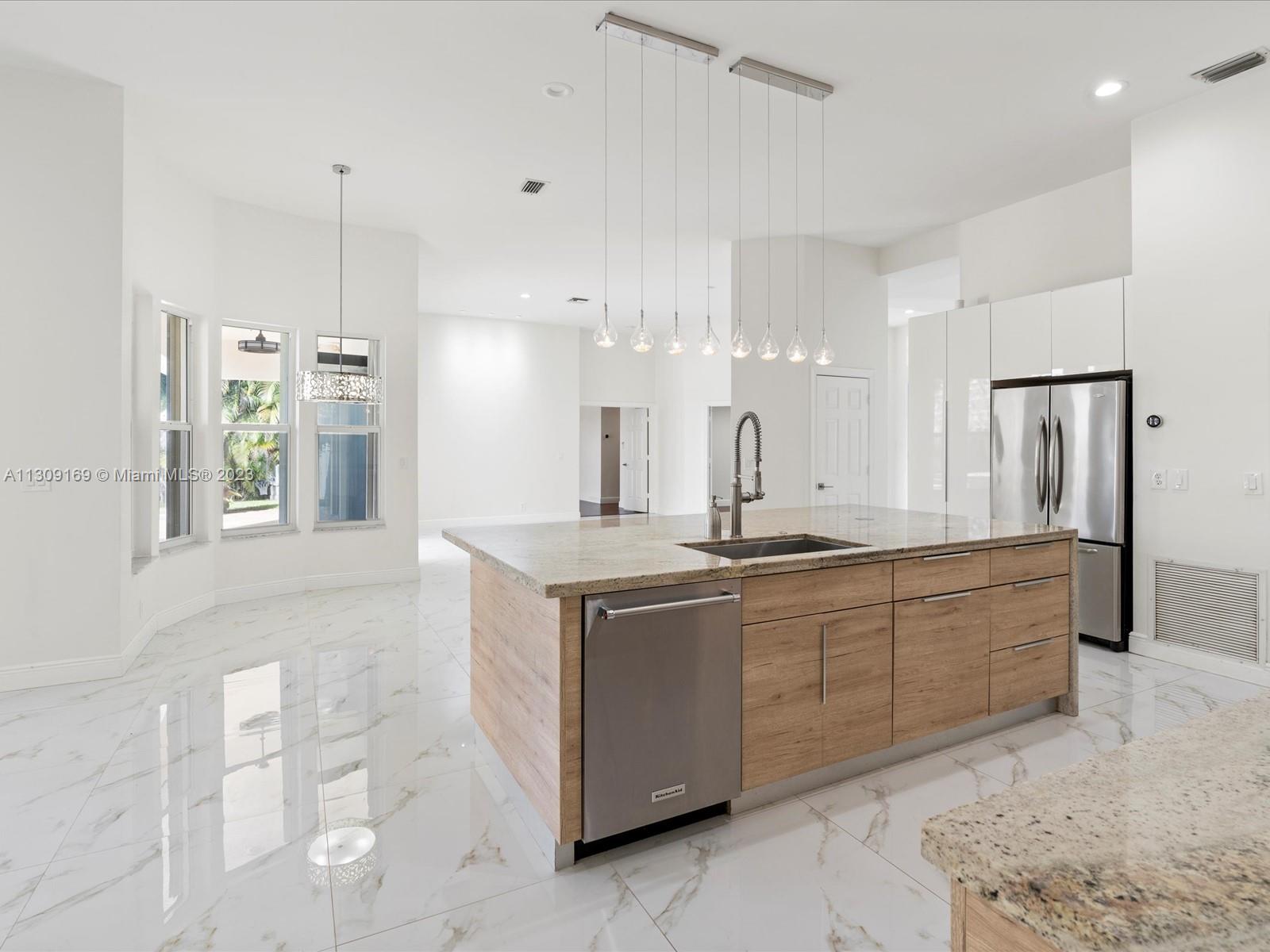 CARLTON ESTATES-2 - Residential