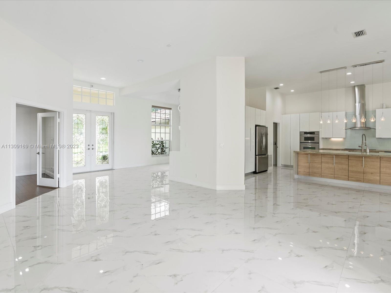 CARLTON ESTATES-2 - Residential