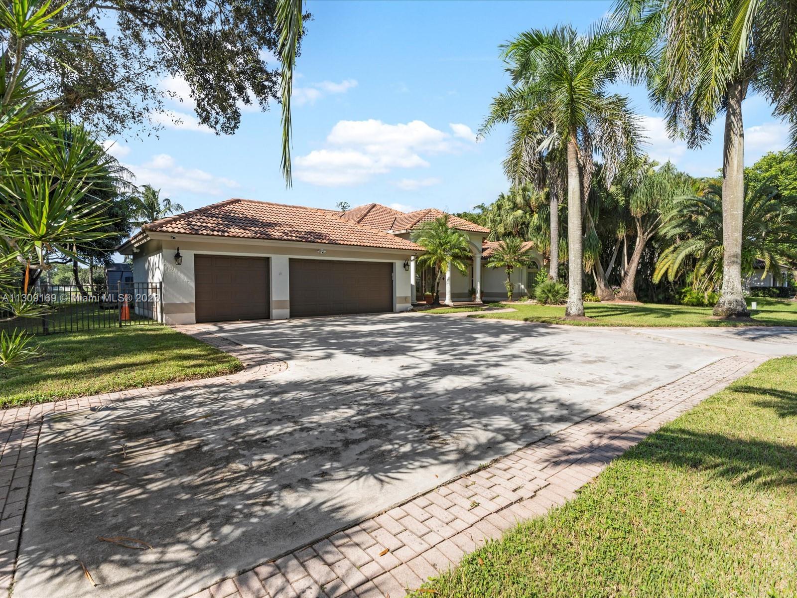 CARLTON ESTATES-2 - Residential