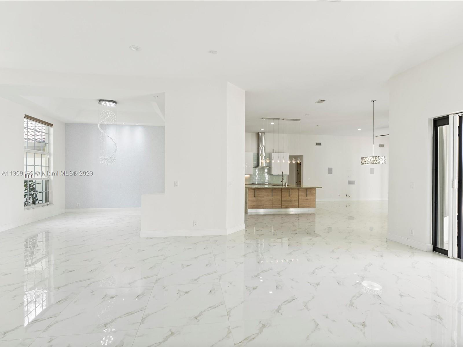 CARLTON ESTATES-2 - Residential