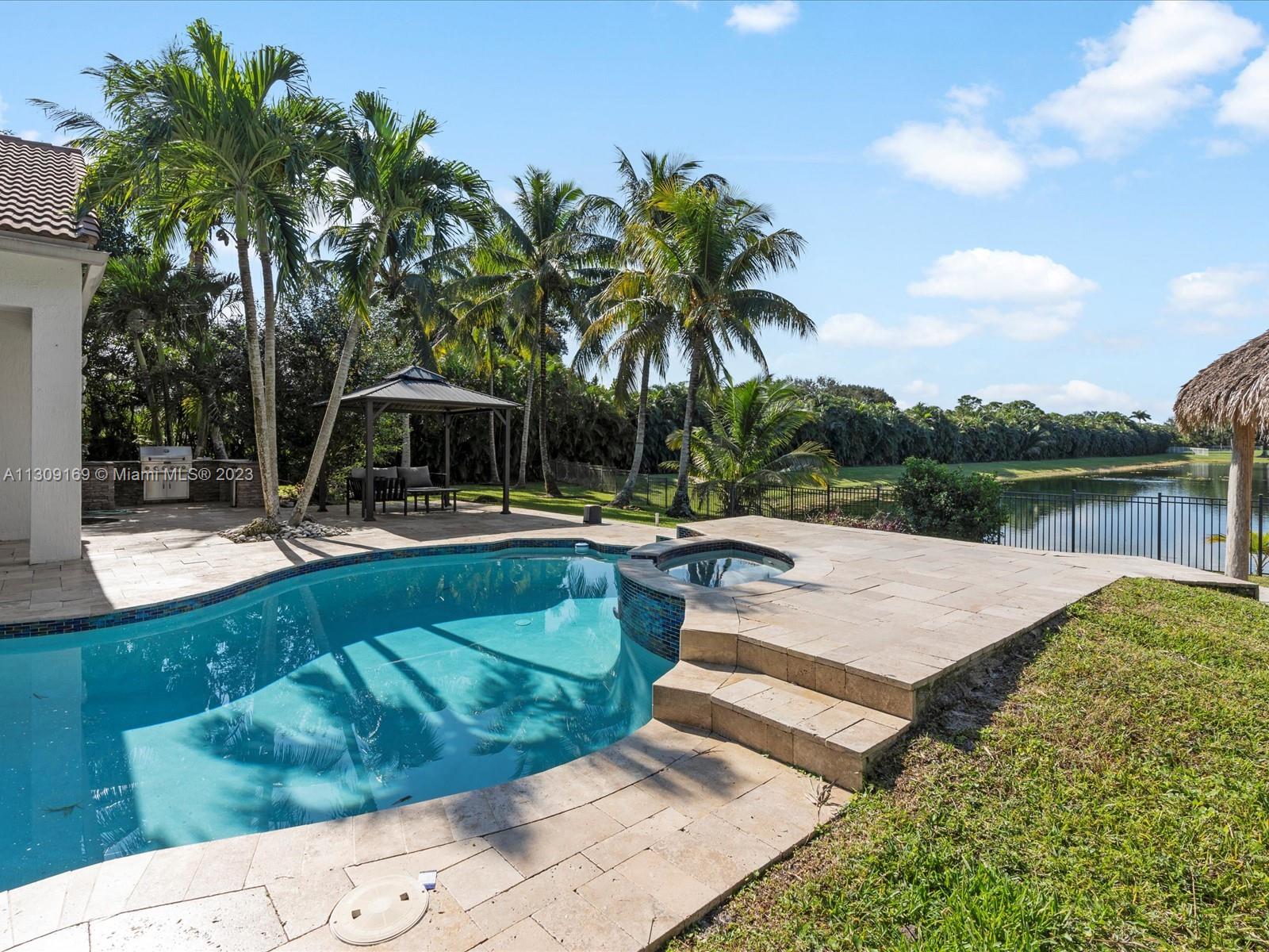 CARLTON ESTATES-2 - Residential