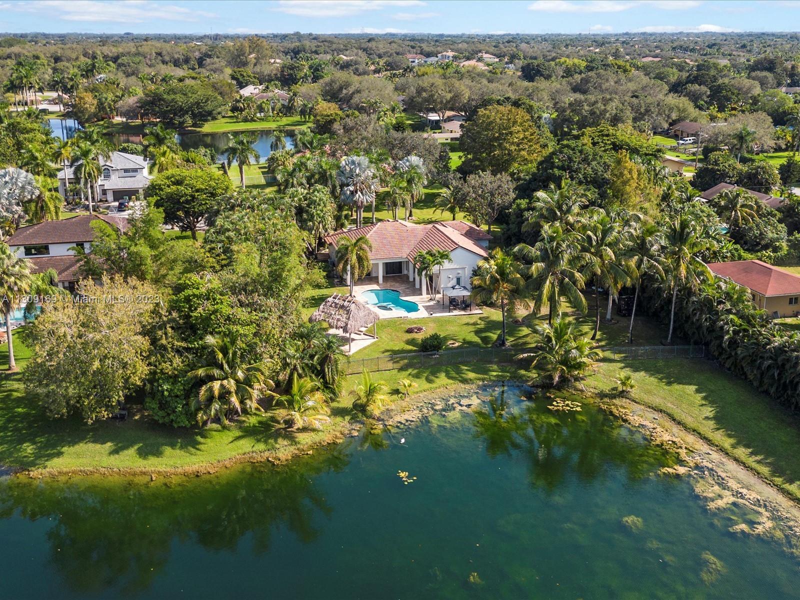 CARLTON ESTATES-2 - Residential