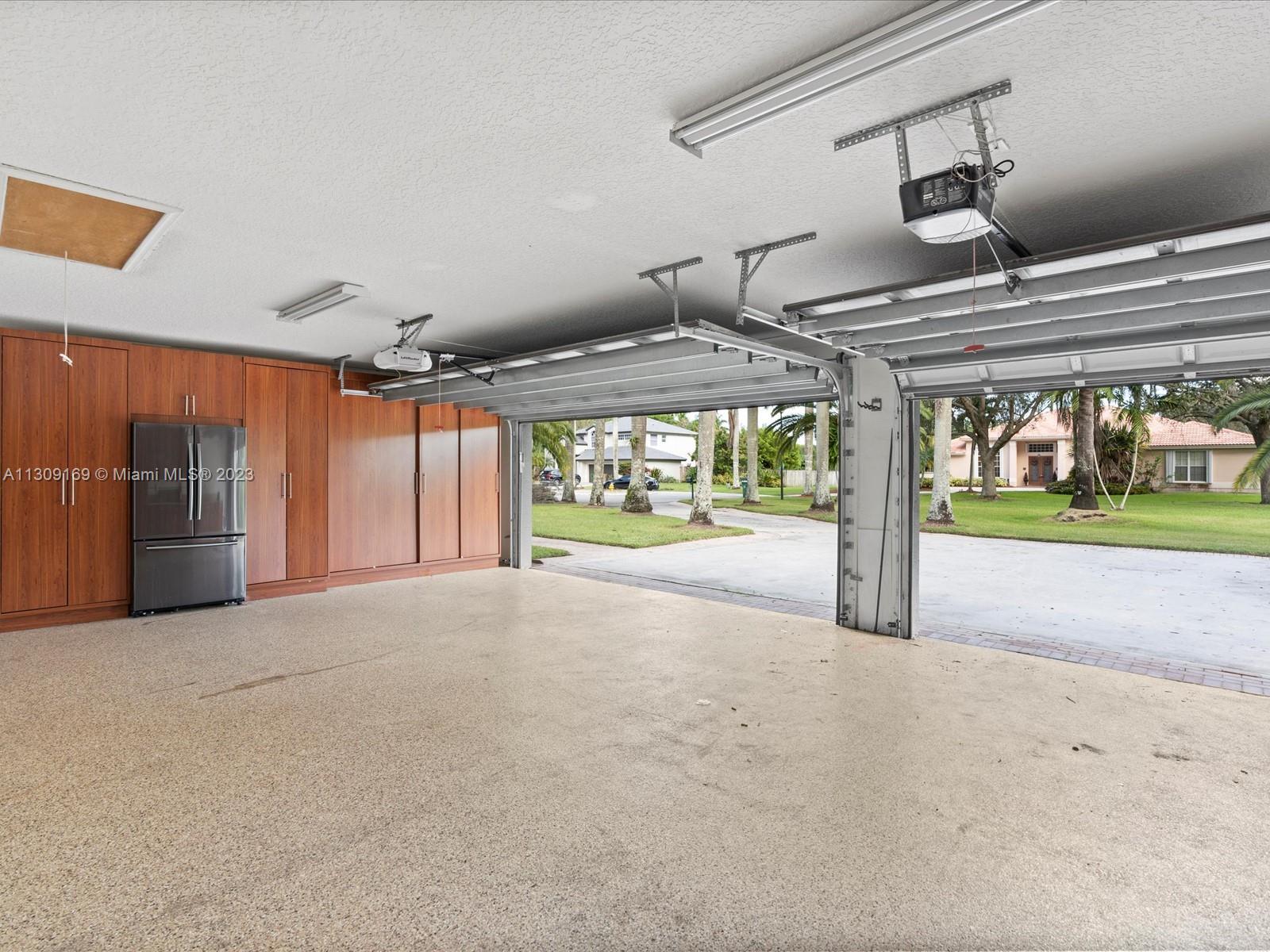 CARLTON ESTATES-2 - Residential