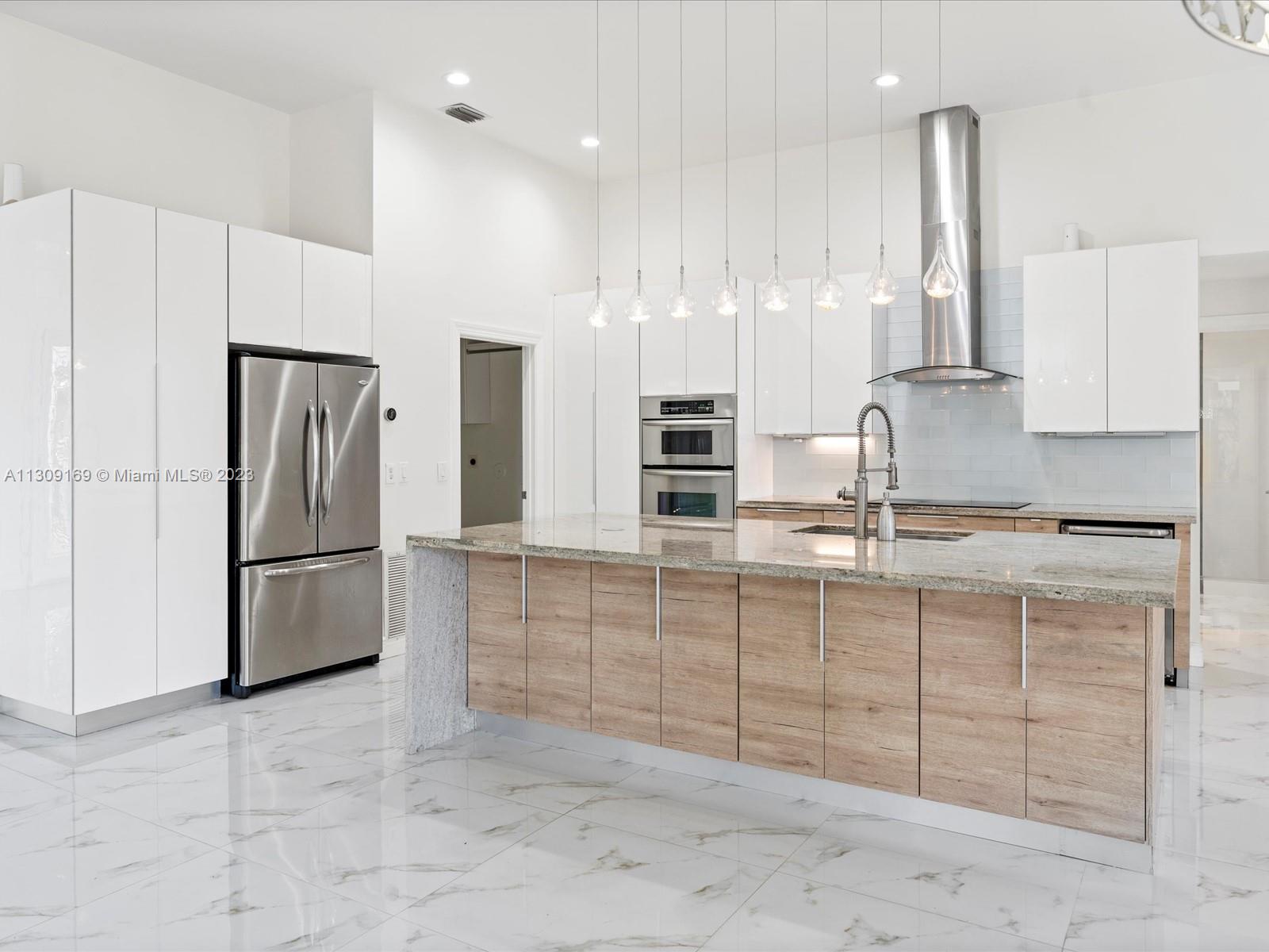 CARLTON ESTATES-2 - Residential