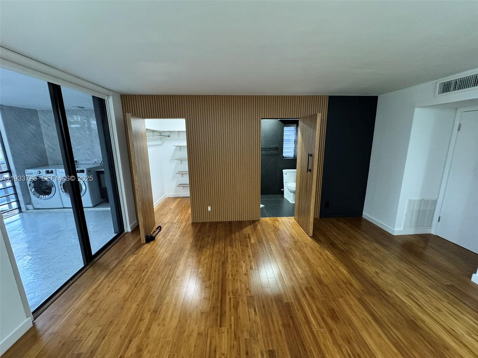 VILLA DORADA CONDO NO 2 - Residential