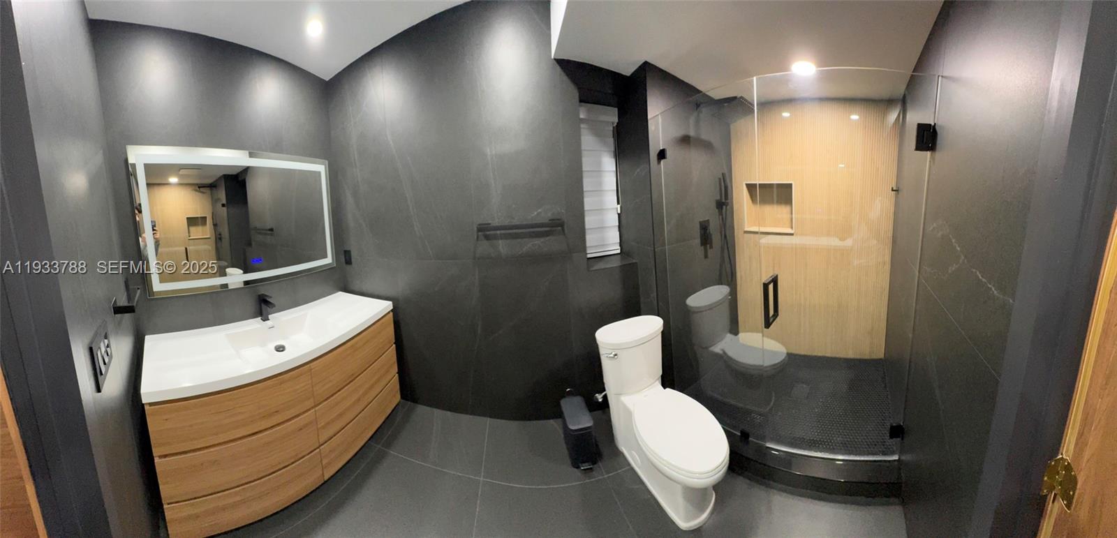 VILLA DORADA CONDO NO 2 - Residential