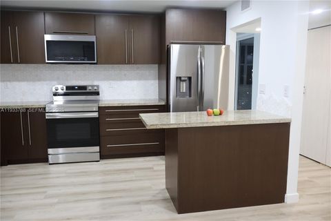 20441 NE 30th Ave 214-9 Aventura FL 33180