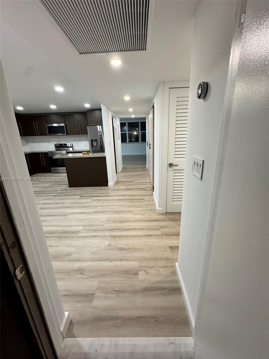 20441 NE 30th Ave 214-9