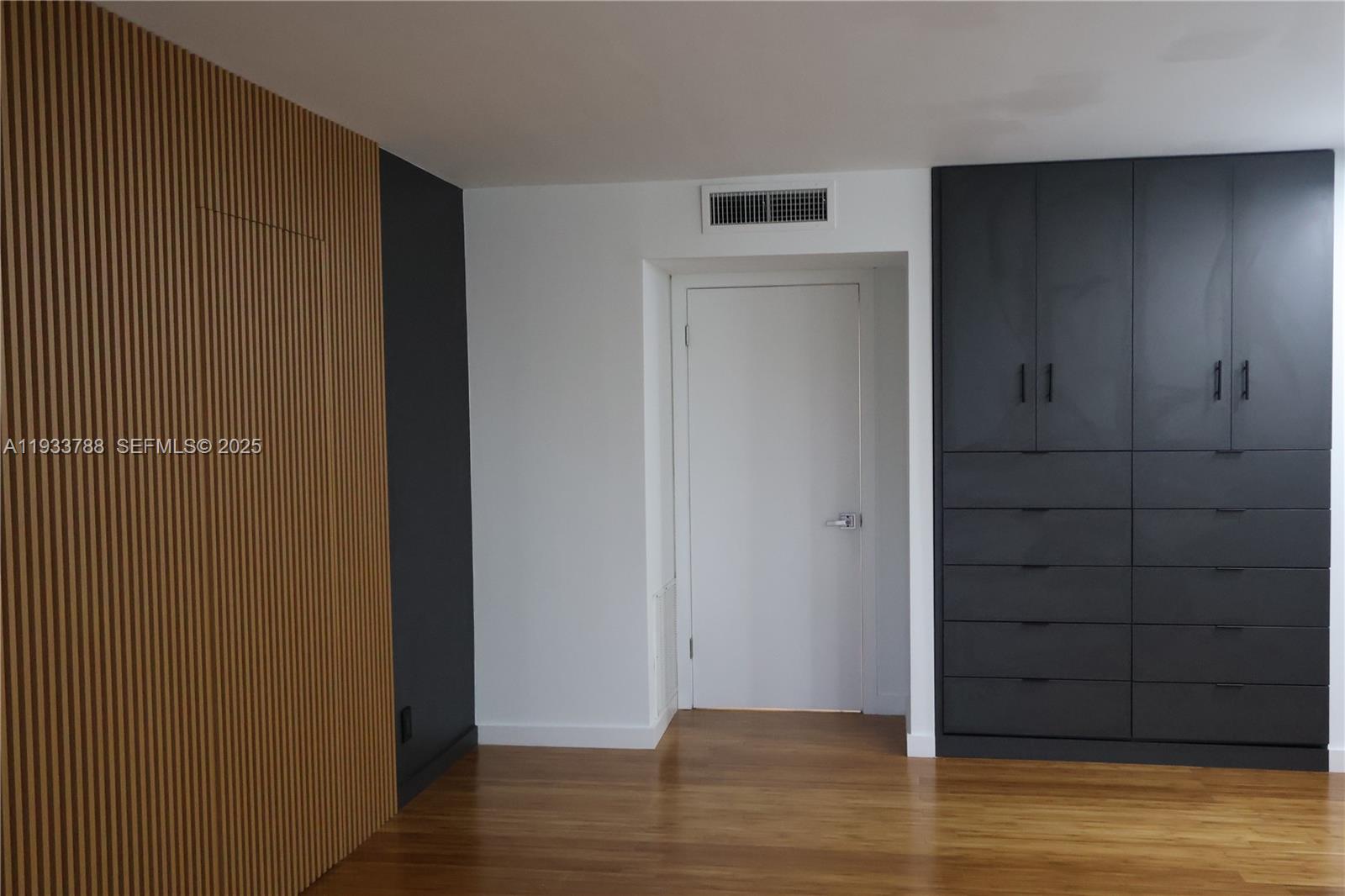 VILLA DORADA CONDO NO 2 - Residential