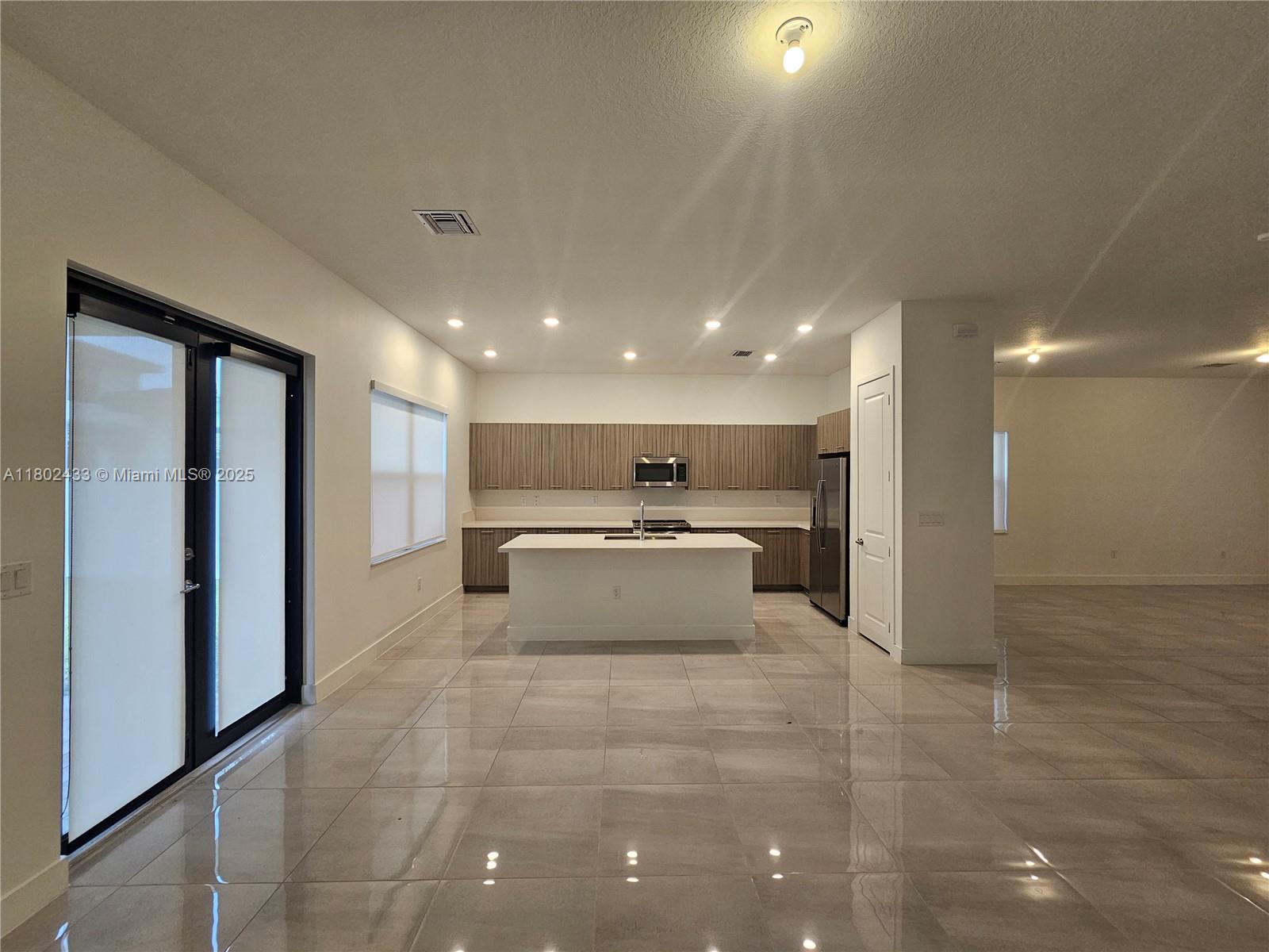 TUSCAN ISLES - Residential