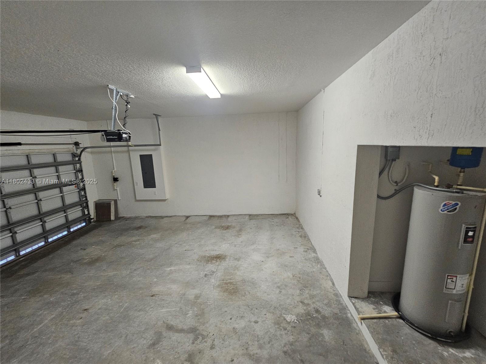 TUSCAN ISLES - Residential