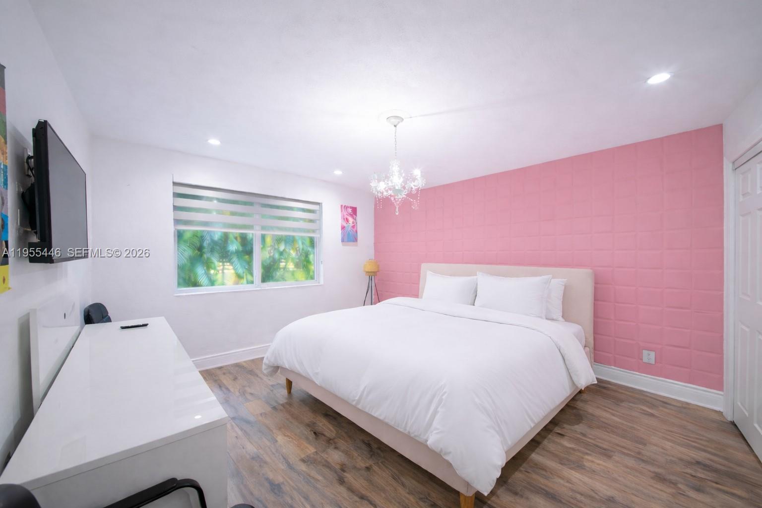 SWEETWATER ESTATES SUB - Residential