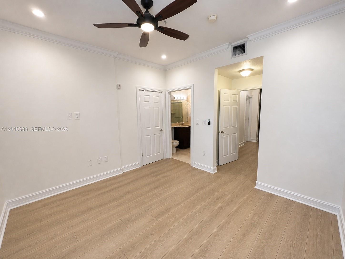 115 Mendoza Ave 202