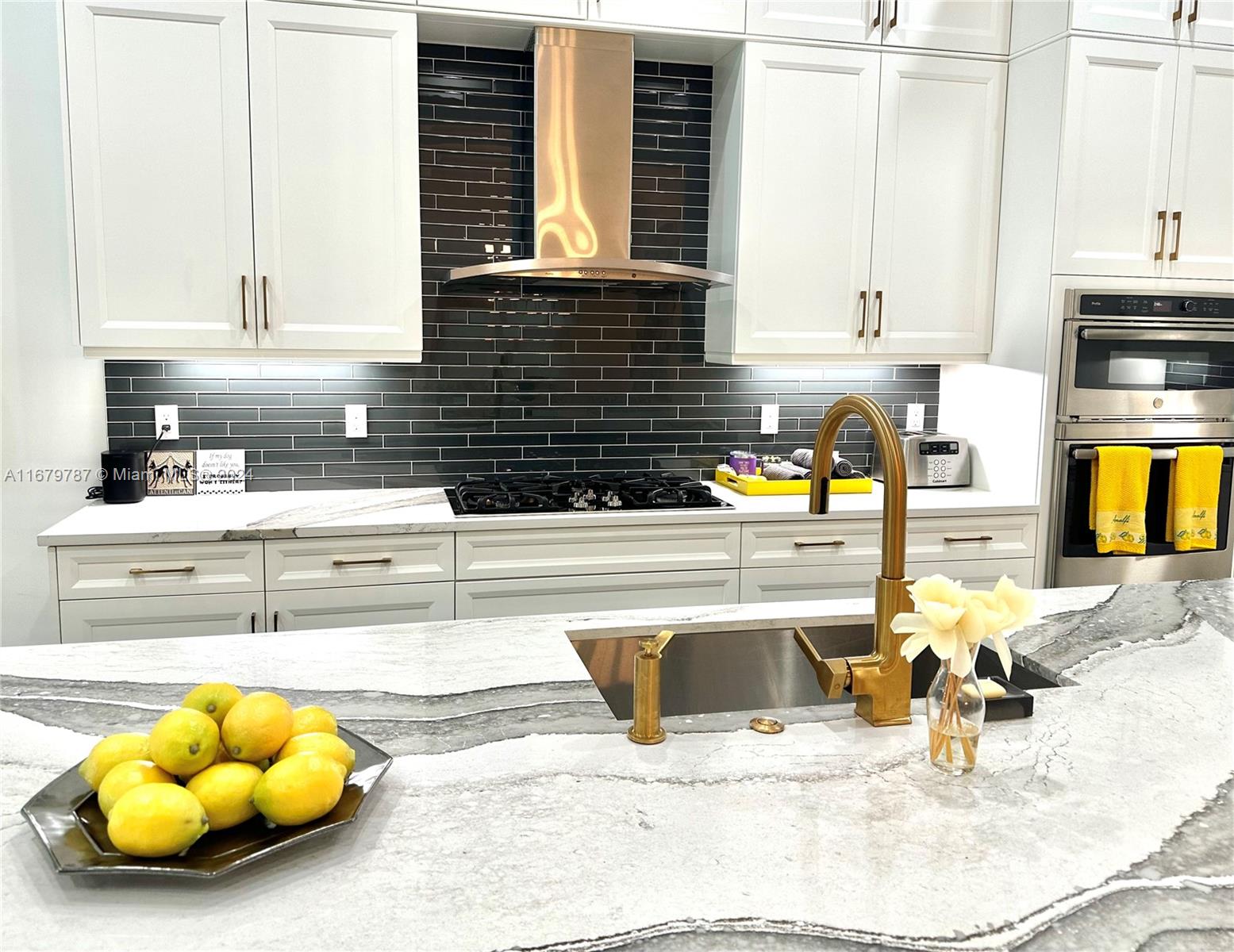 ARTISTRY - Residential Lease