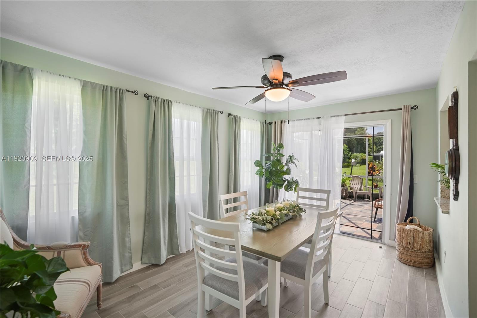 PALM BEACH LEISUREVILLE R - Residential