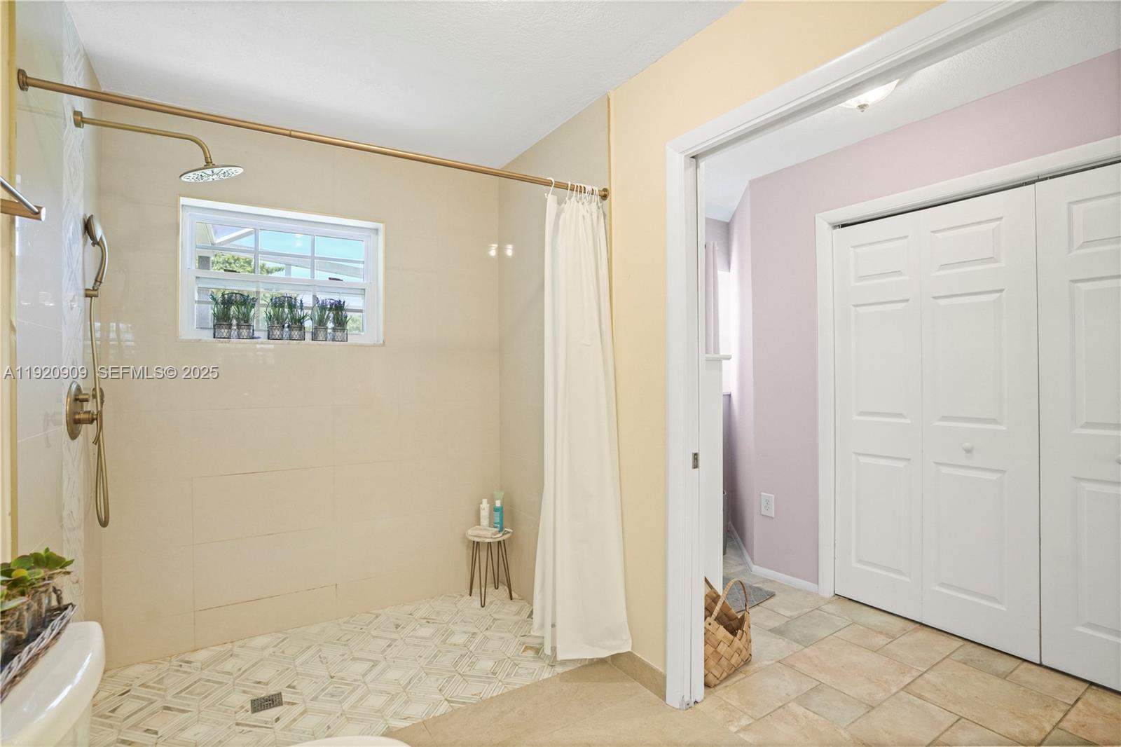 PALM BEACH LEISUREVILLE R - Residential