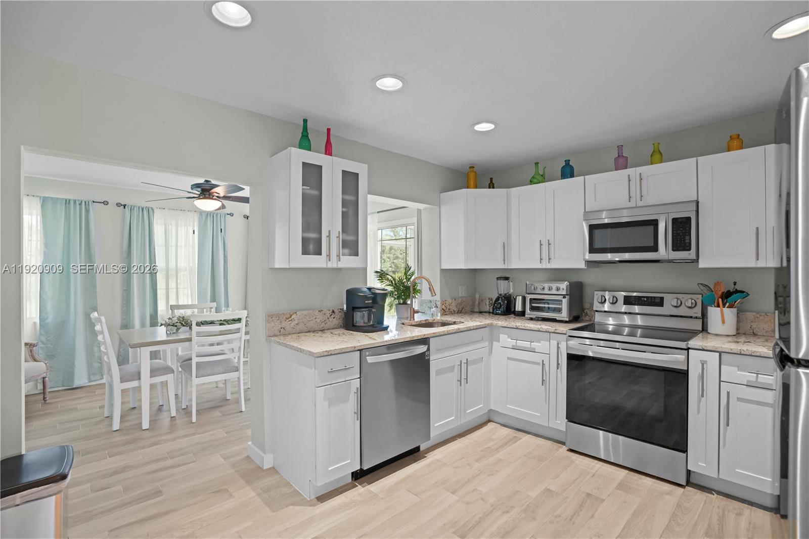 PALM BEACH LEISUREVILLE R - Residential