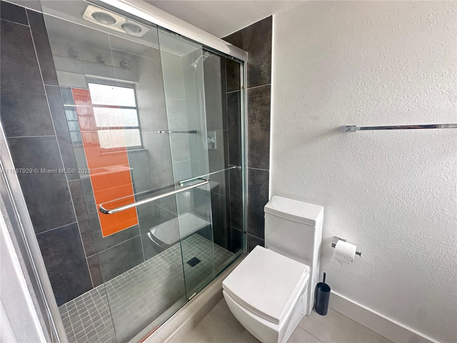 MEADOWBROOK CONDO APTS BL - Residential Lease