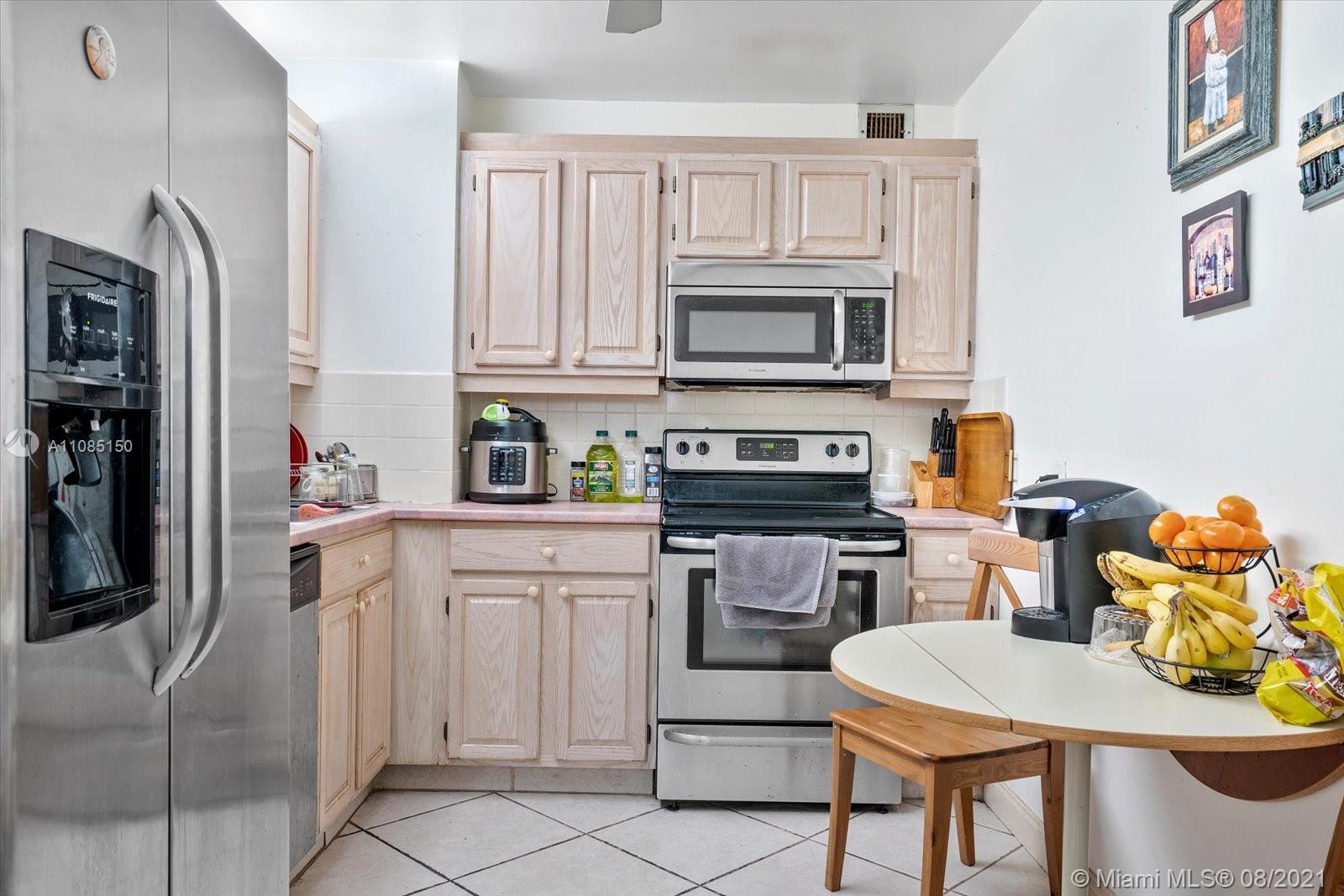 ARLEN HOUSE EAST CONDO - Residential