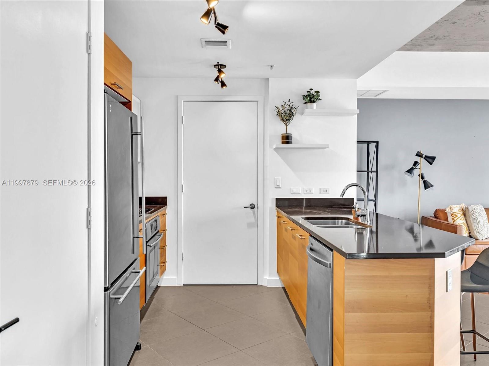 FOUR MIDTOWN MIAMI CONDO - Residential Lease