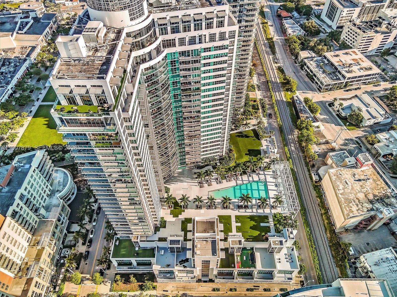 FOUR MIDTOWN MIAMI CONDO - Residential Lease