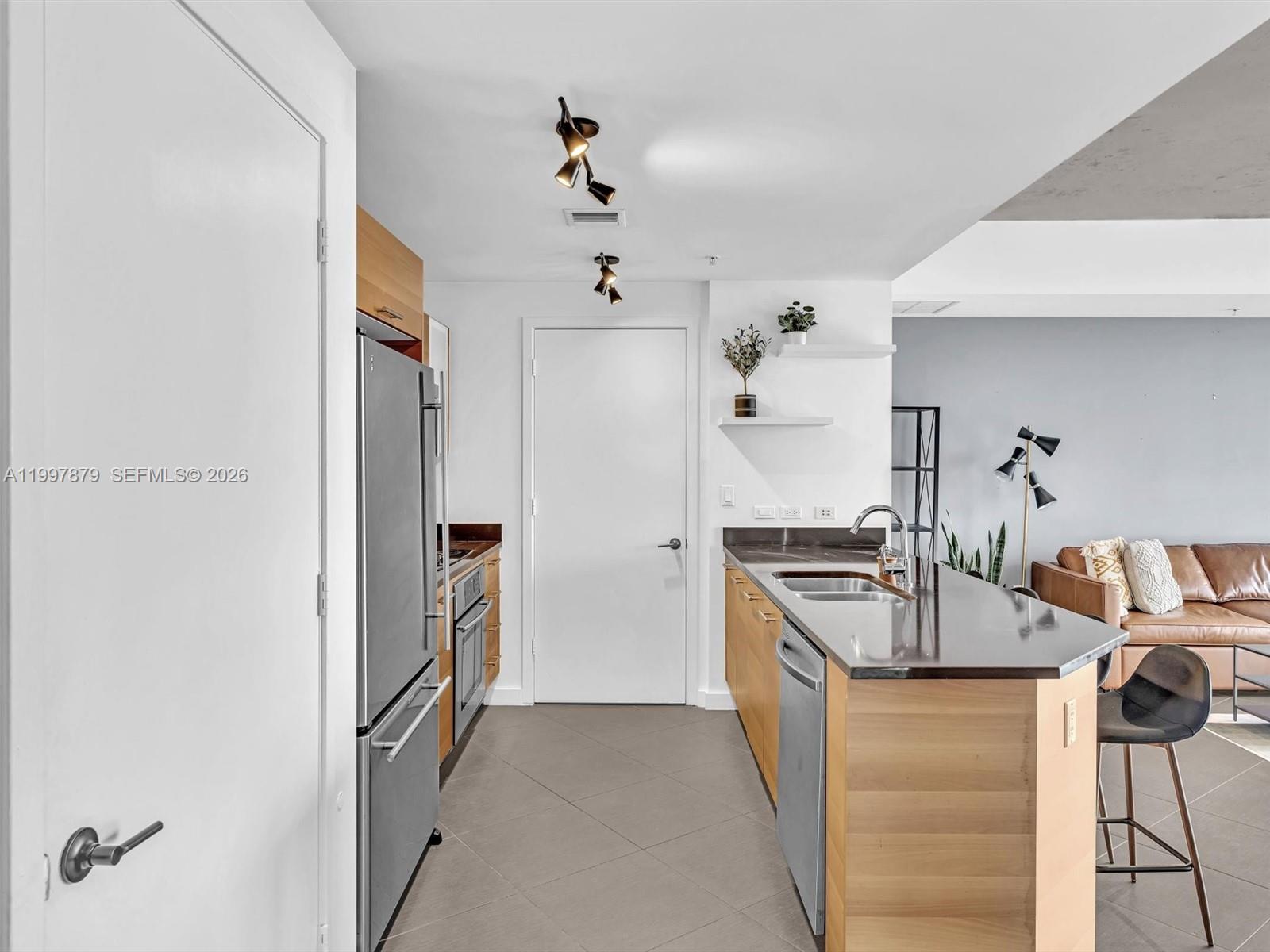 FOUR MIDTOWN MIAMI CONDO - Residential Lease