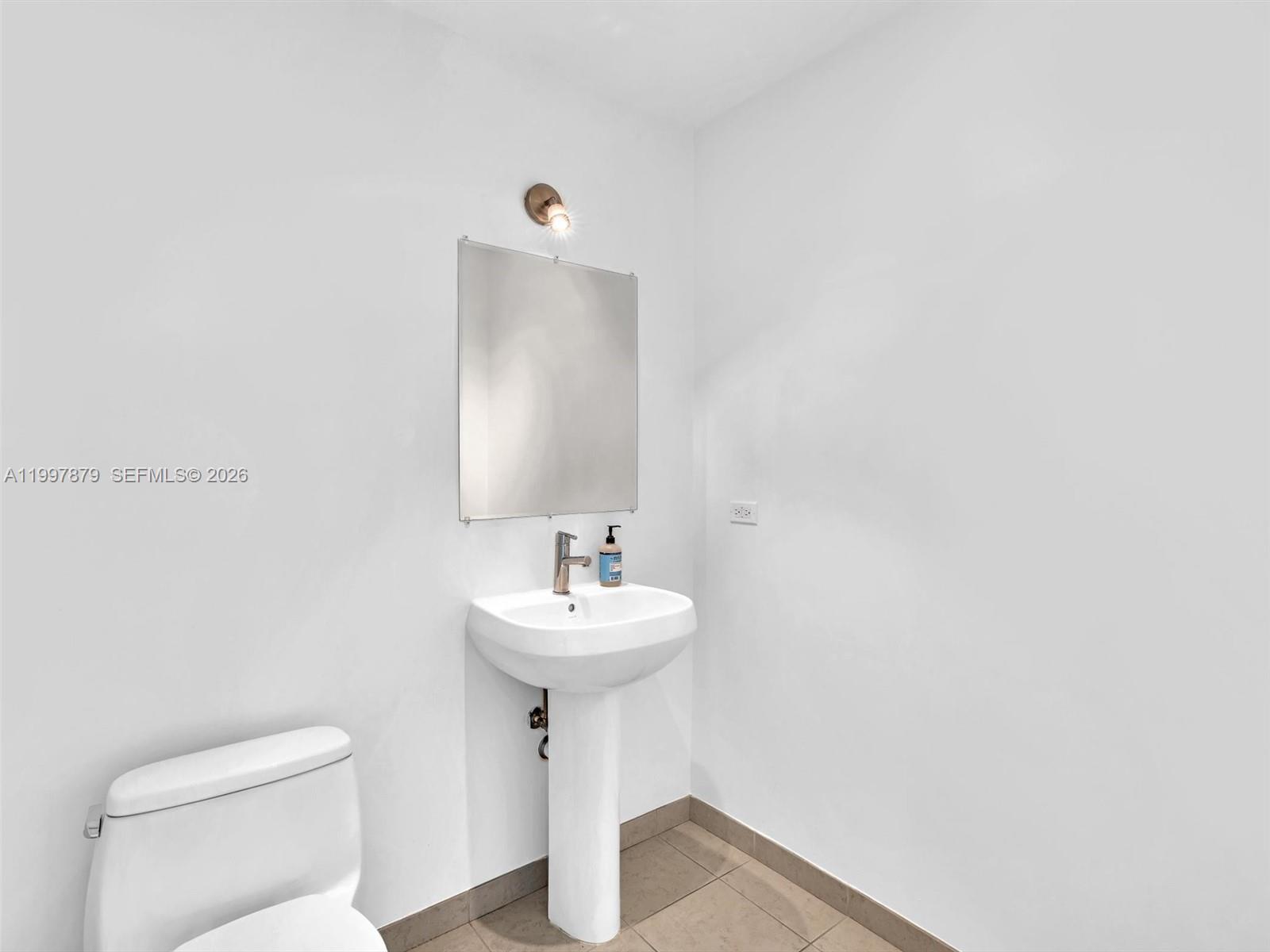 FOUR MIDTOWN MIAMI CONDO - Residential Lease