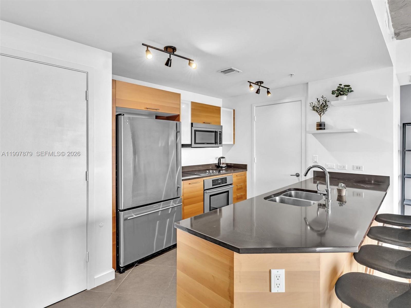 FOUR MIDTOWN MIAMI CONDO - Residential Lease