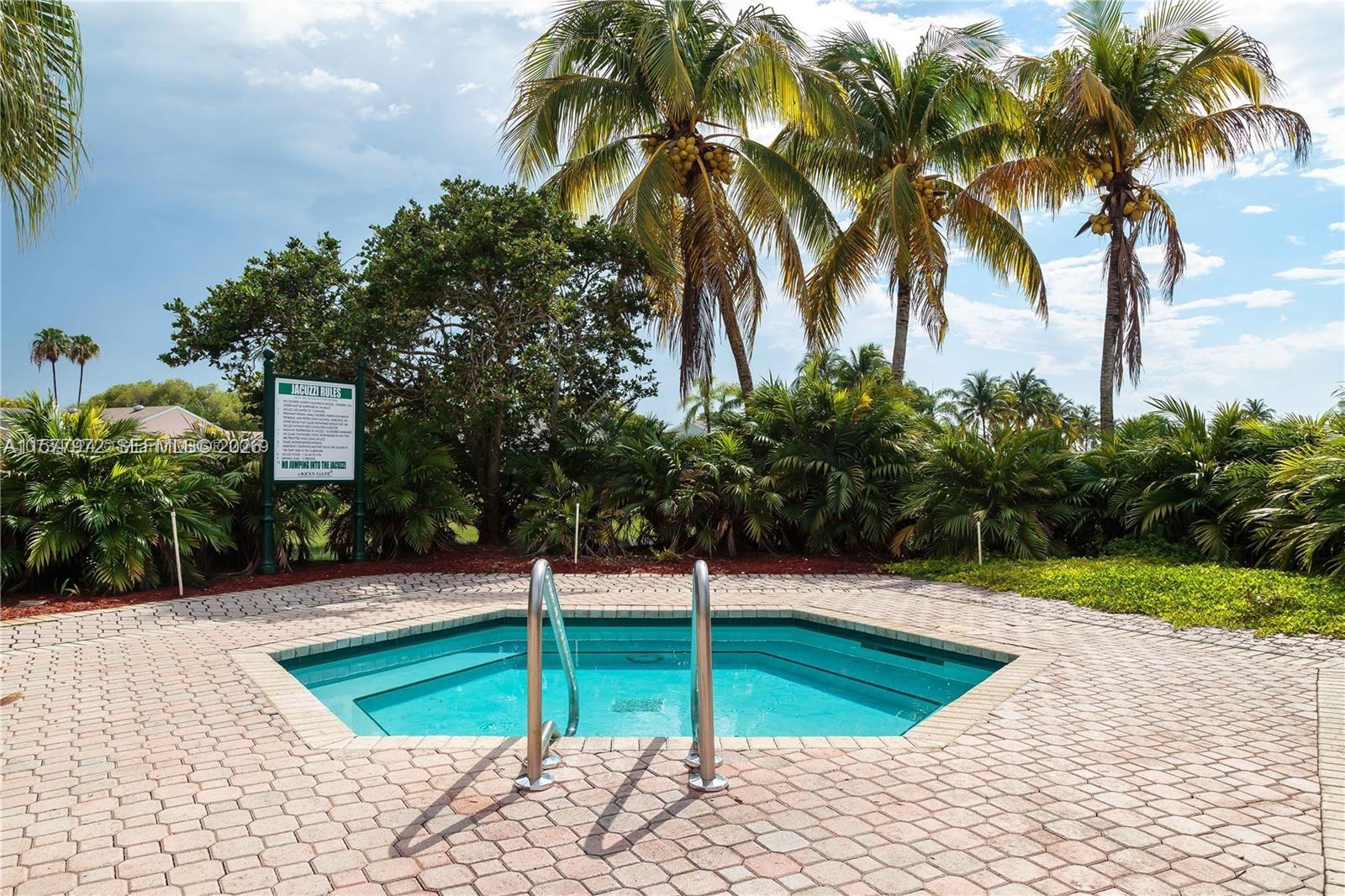 KEYS GATE CONDO NO EIGHT - Residential