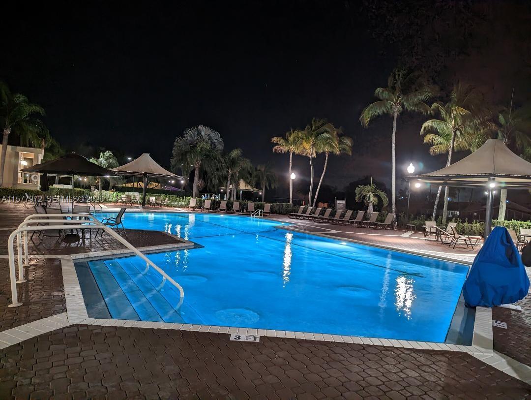 KEYS GATE CONDO NO EIGHT - Residential