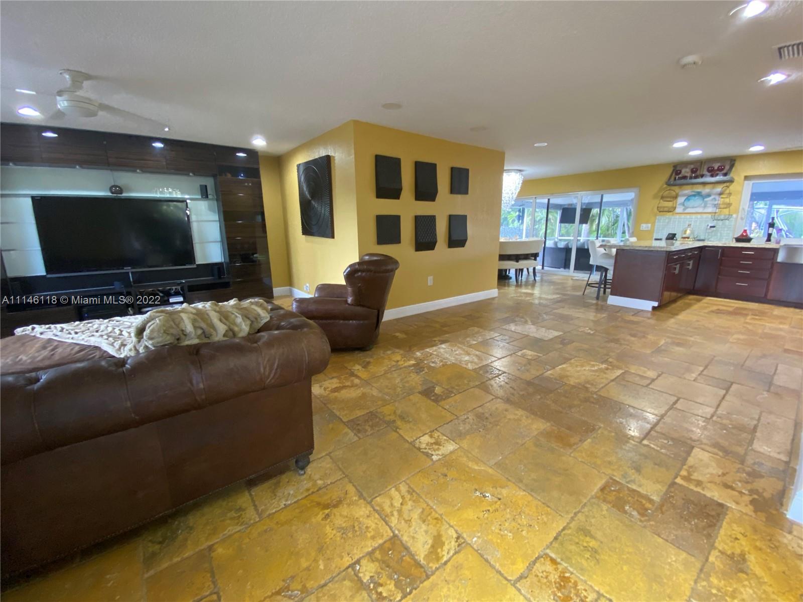 POMPANO ISLES SEC B - Residential