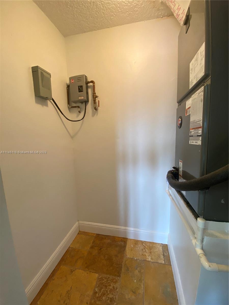POMPANO ISLES SEC B - Residential