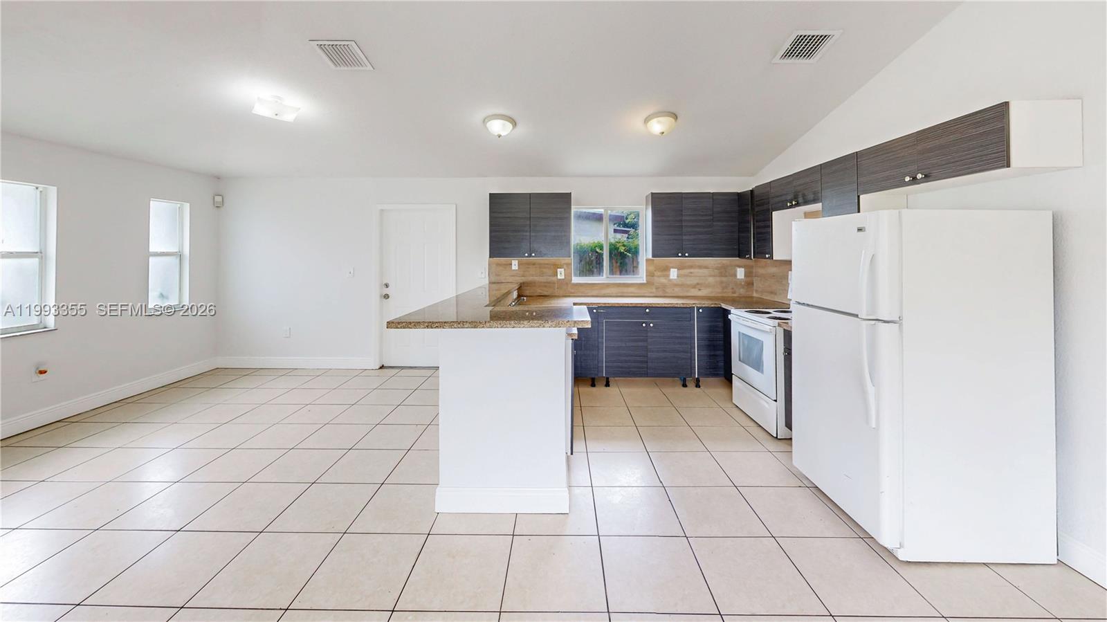 SUNNY LAND PARK - Residential