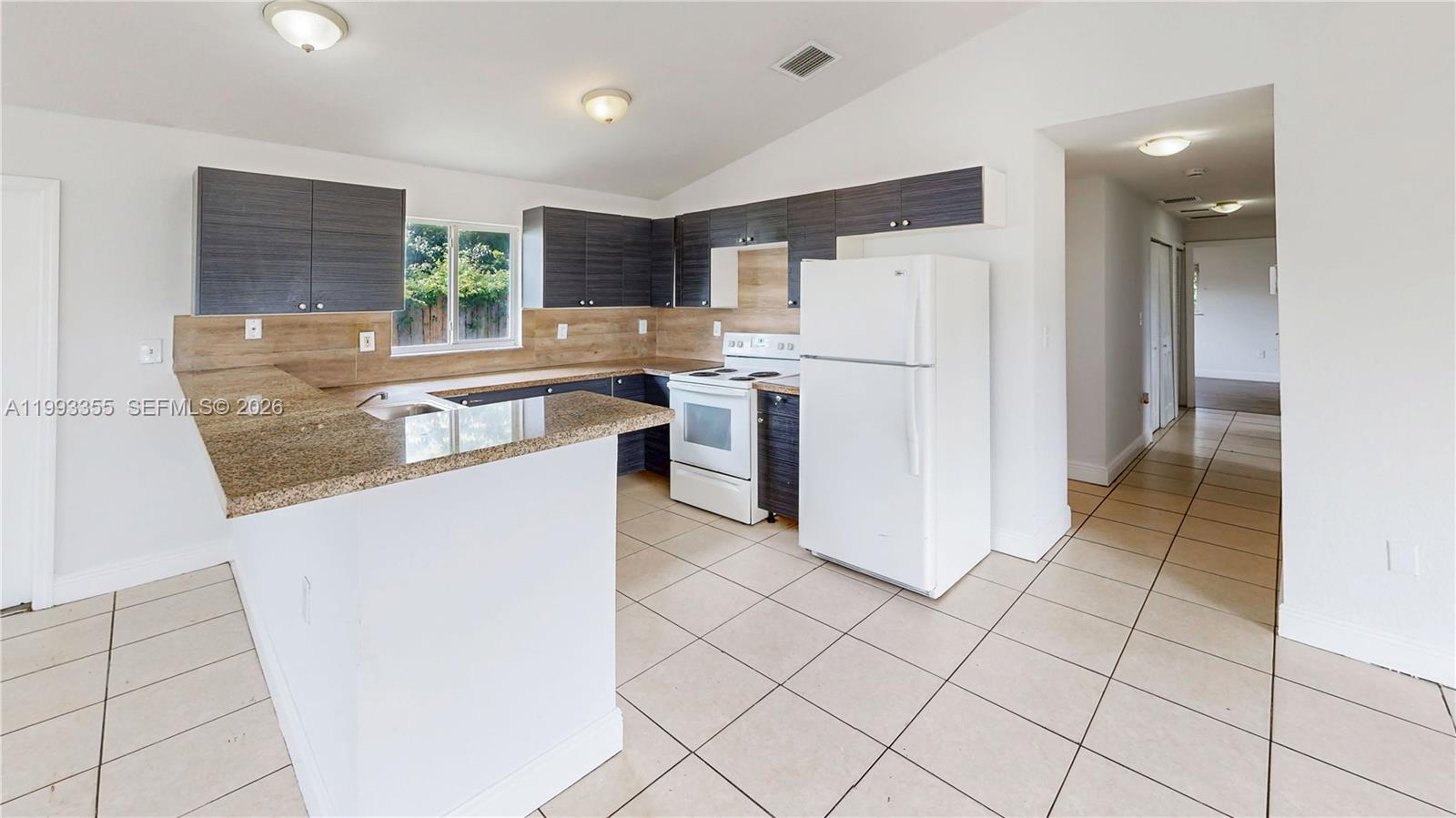 SUNNY LAND PARK - Residential