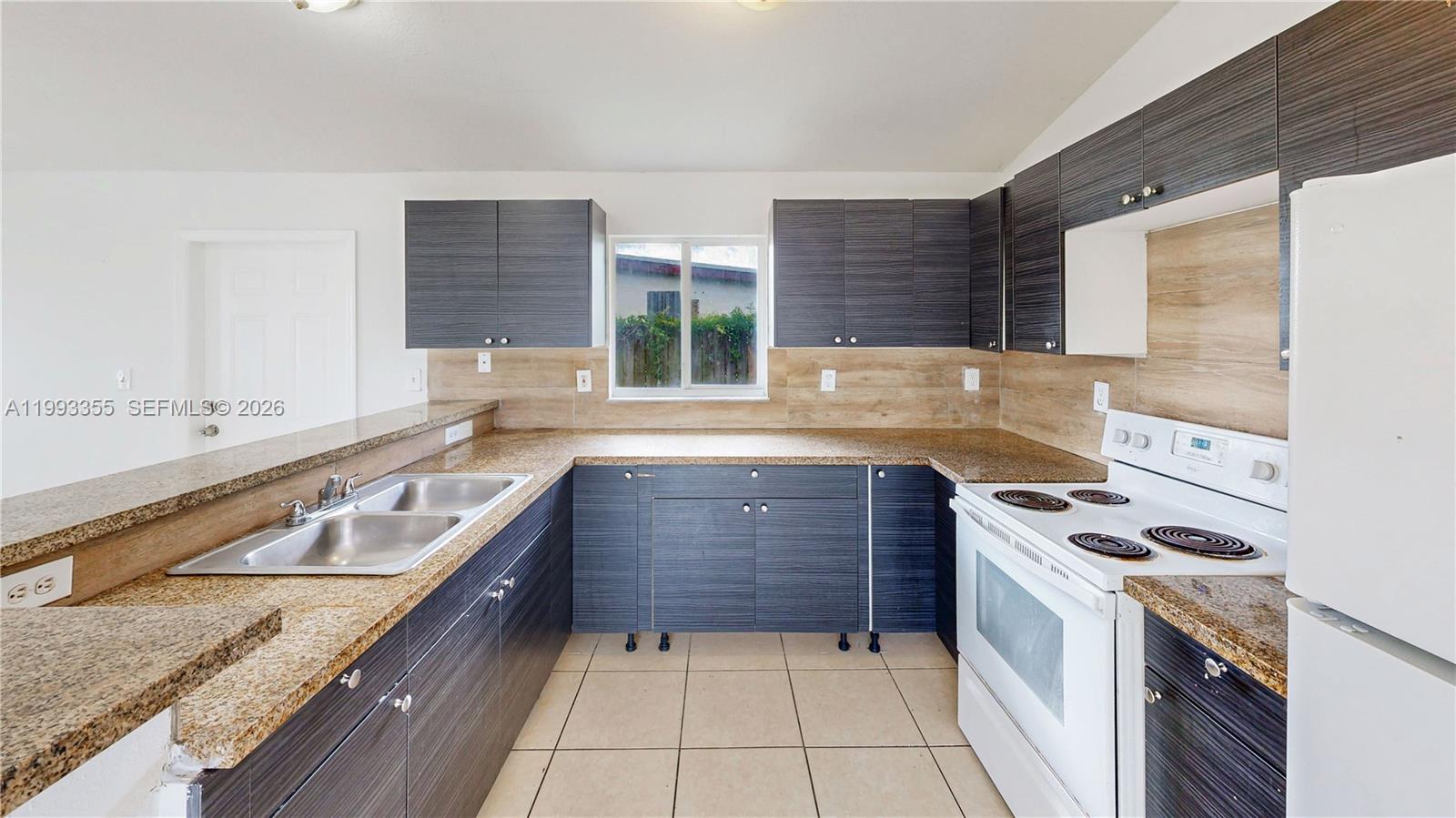 SUNNY LAND PARK - Residential