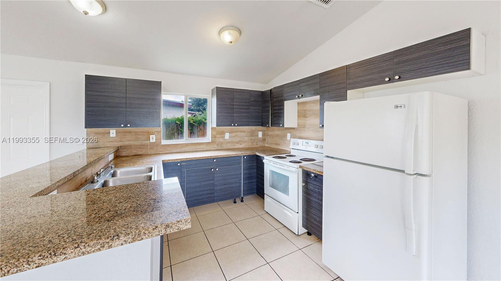 SUNNY LAND PARK - Residential