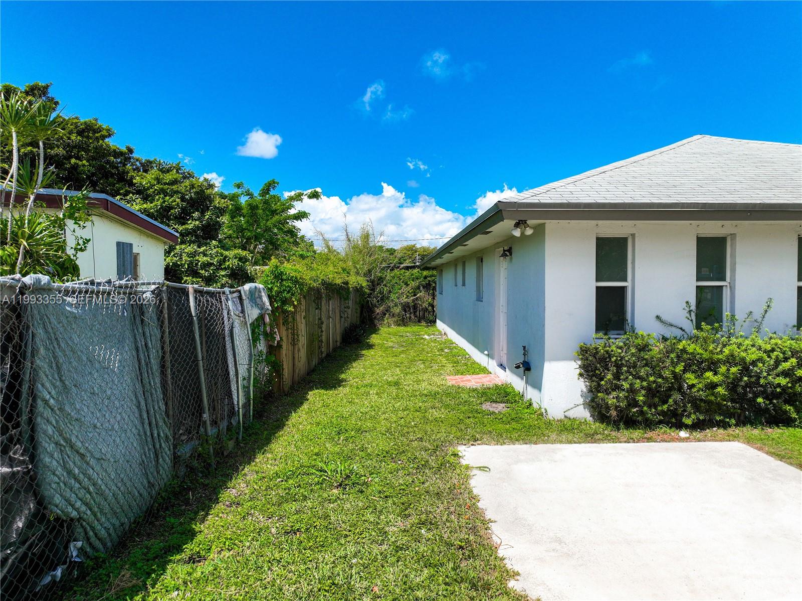 SUNNY LAND PARK - Residential