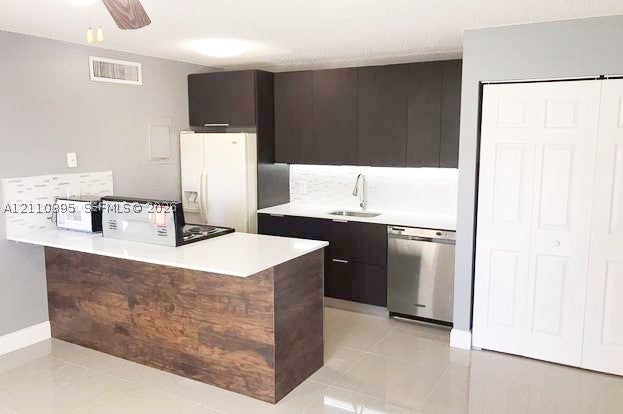 637 Executive Center Dr N107