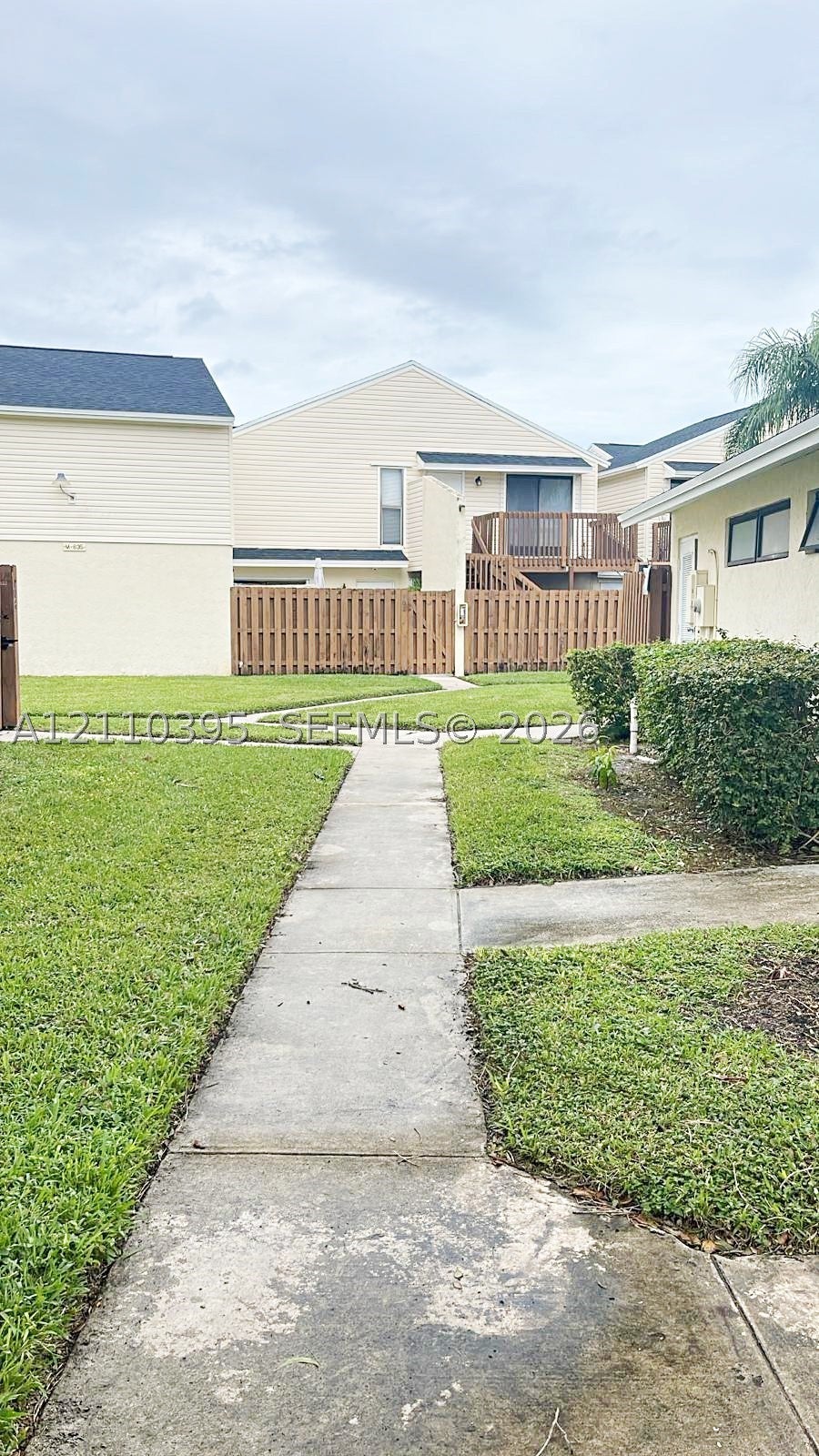 637 Executive Center Dr N107