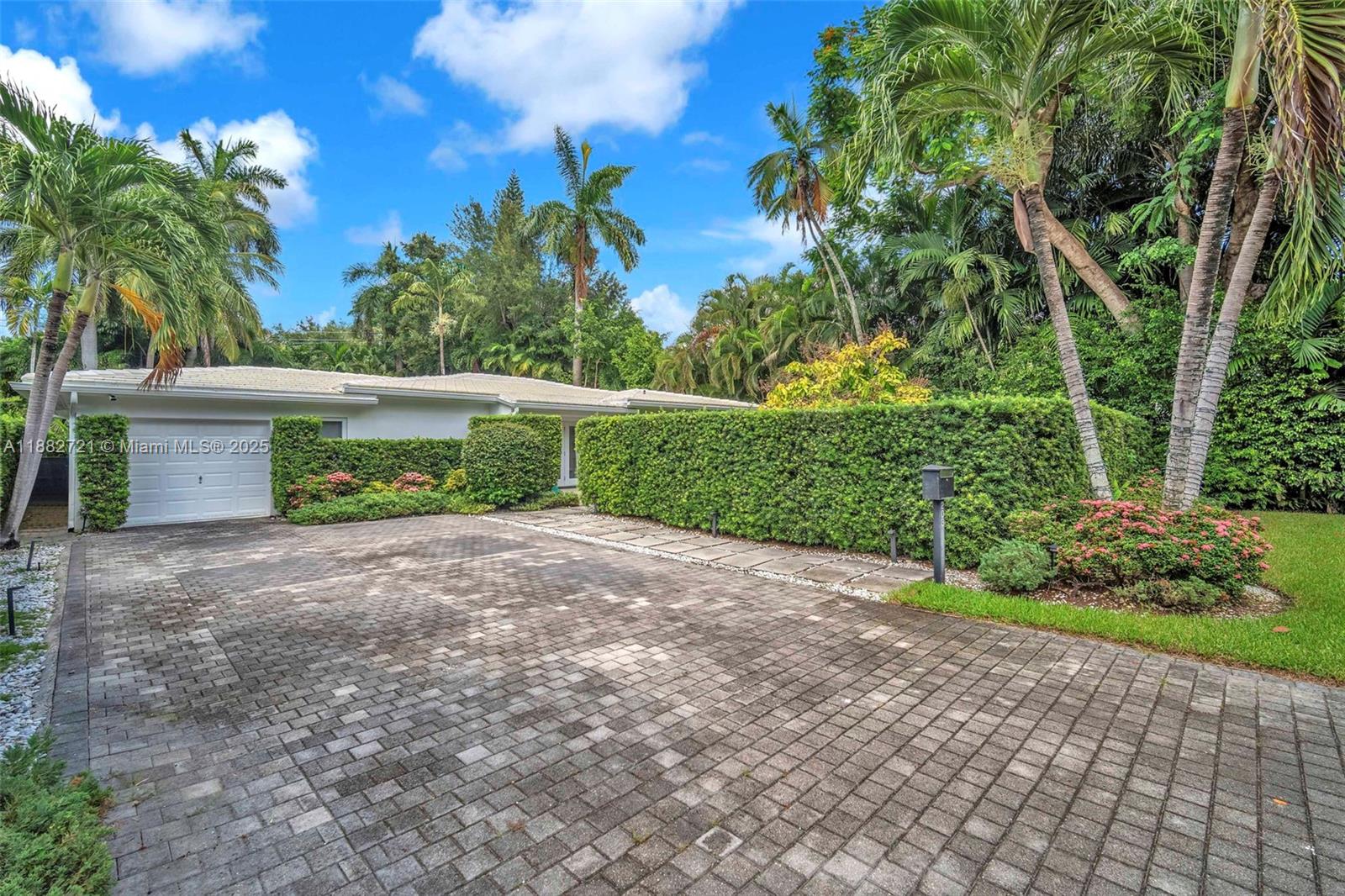 COCONUT GROVE MANOR - Residential Lease