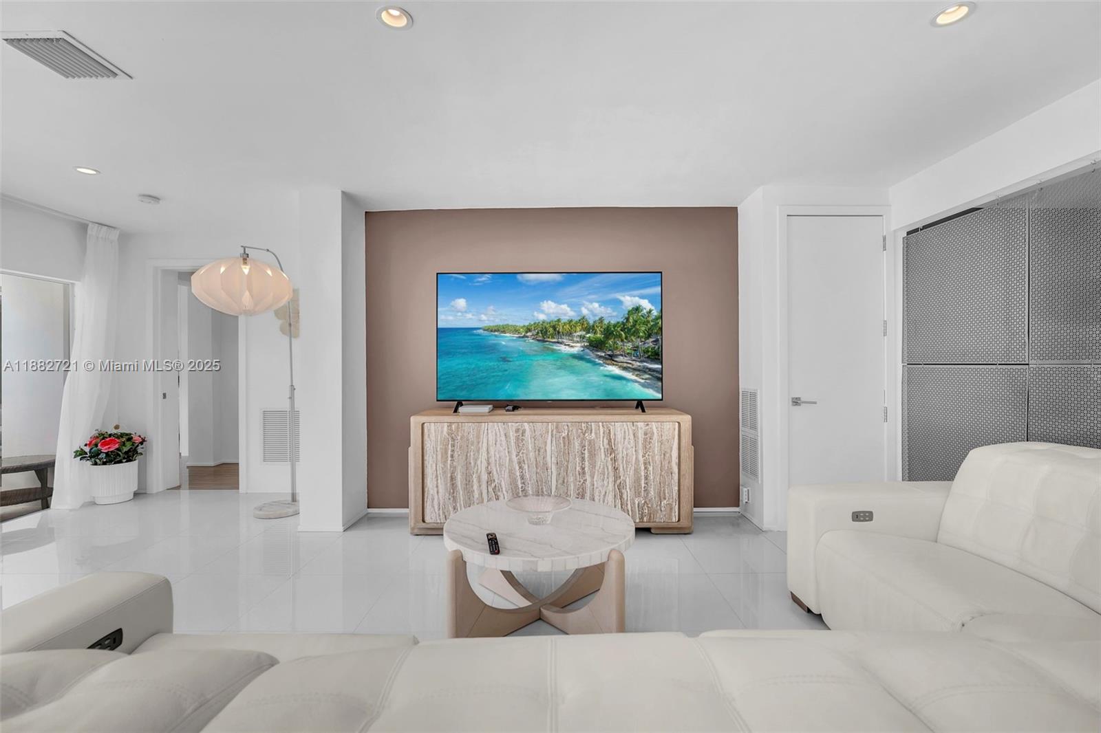 COCONUT GROVE MANOR - Residential Lease