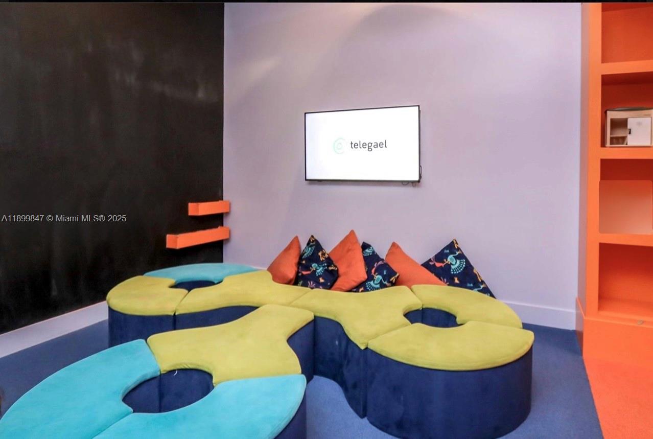 MARINA PALMS RESIDENCES S - Residential Lease