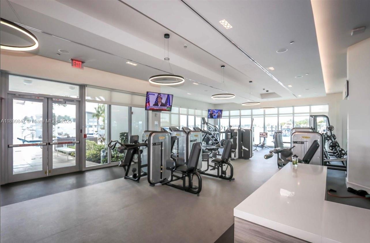 MARINA PALMS RESIDENCES S - Residential Lease