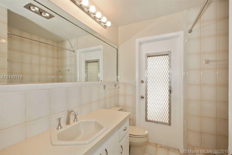 Royal Palm Estates Sec On - Residential Lease